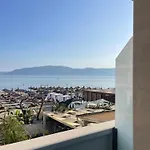 The Blue Pearl Апартаменты *
