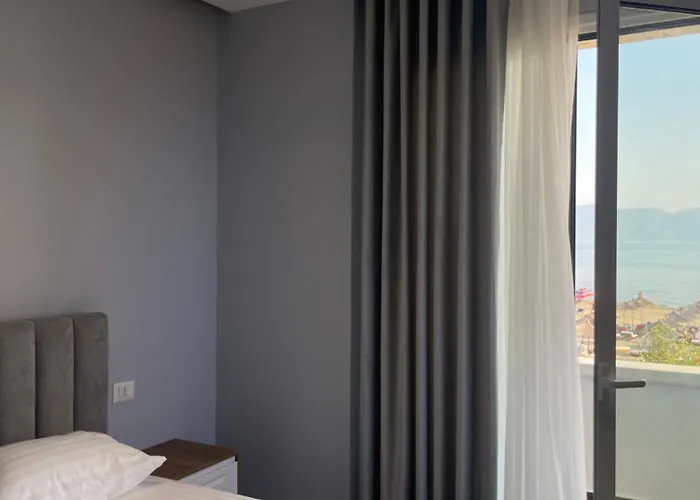 The Blue Pearl Vlorë